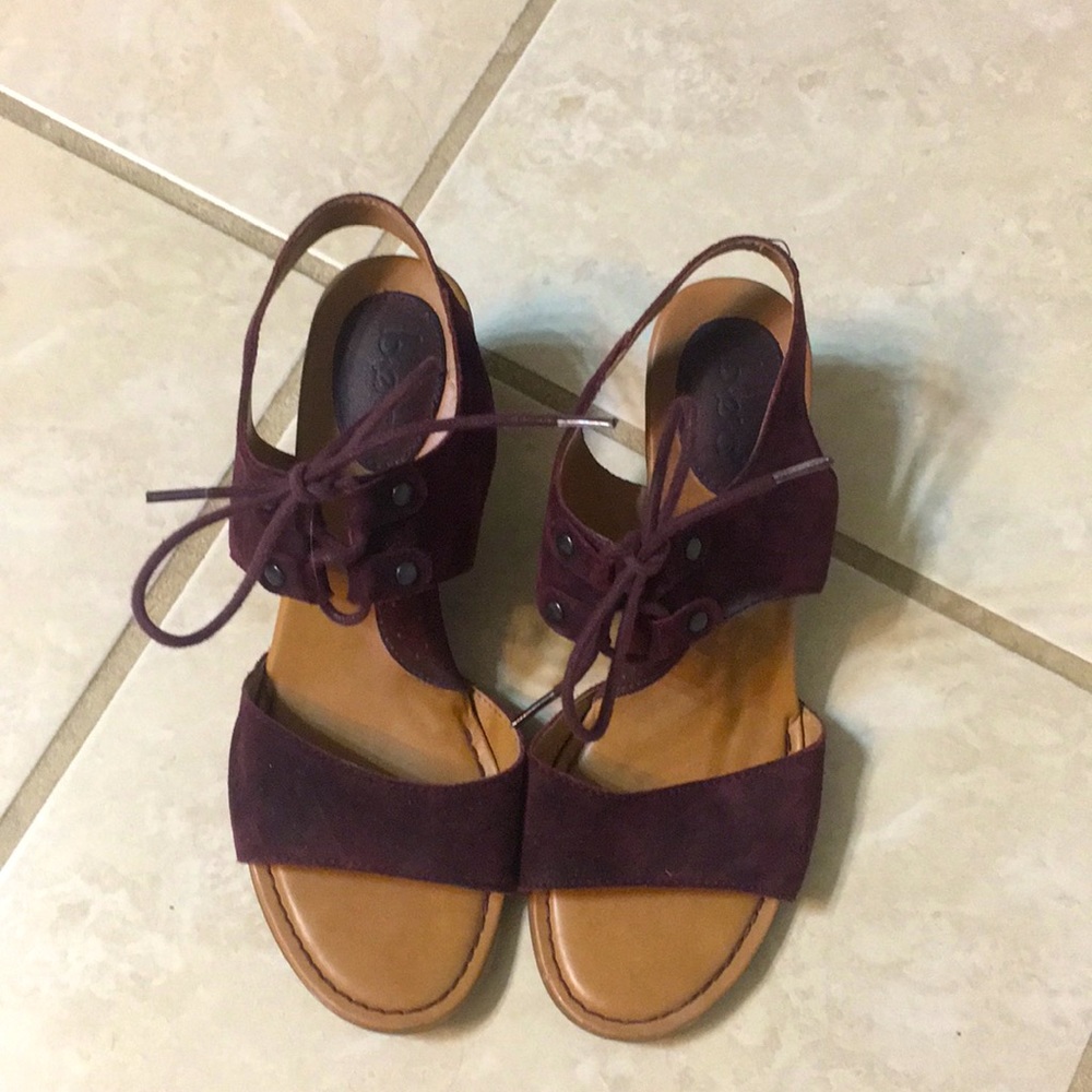 Boc maroon heels